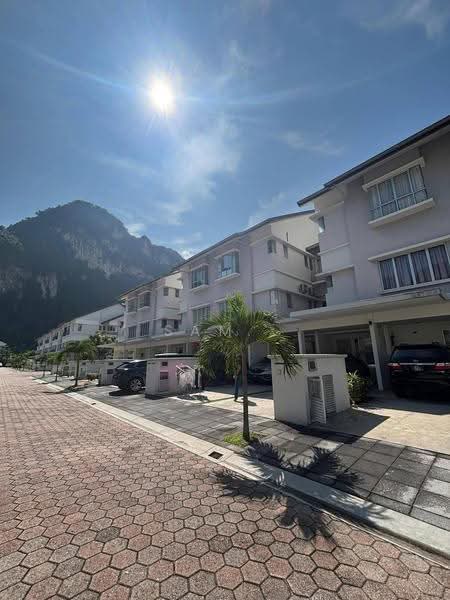 Townhouse for Rent in Tambun (Perak) - Sam . - Exterior - PropertyGuru.com.my