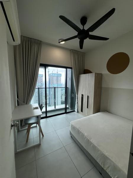 Service Residence for Rent at Majestic Maxim - Azura Hariri - Bedroom - PropertyGuru.com.my