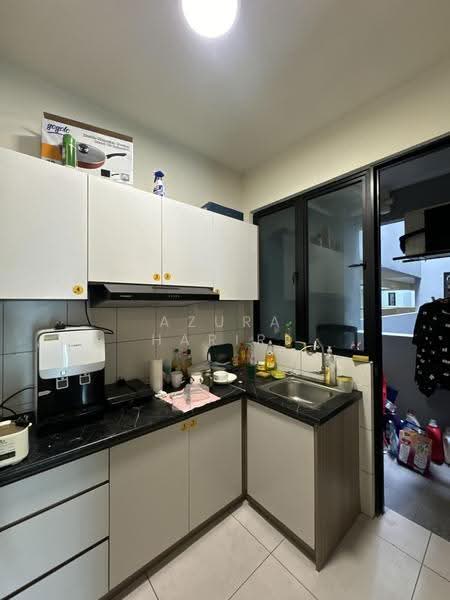 Service Residence for Rent at Majestic Maxim - Azura Hariri - Kitchen - PropertyGuru.com.my