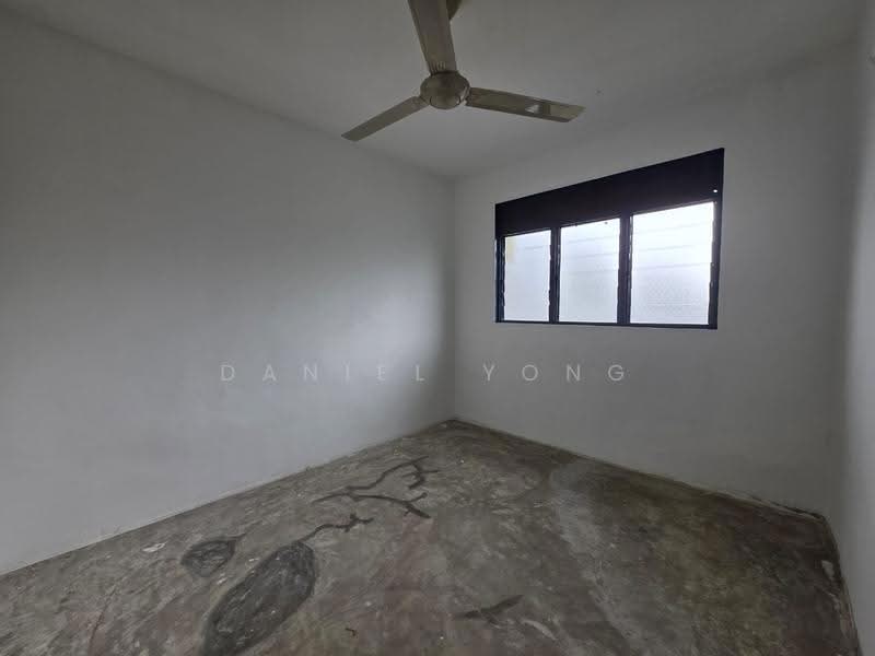 Rumah Flat untuk Dijual di Taman Daya - Jalan Pinang 3, 4 - Daniel Yong - Interior - PropertyGuru.com.my