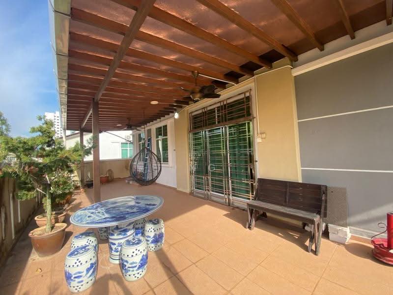 Rumah Teres 1-Tingkat untuk Dijual di Balik Pulau (Penang) - Leong . - Balcony - PropertyGuru.com.my