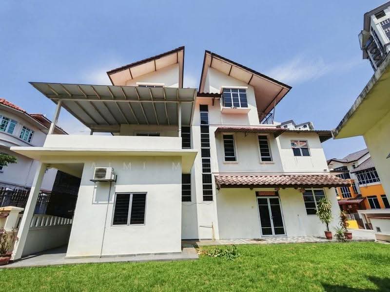 Rumah Berkembar untuk Dijual di Happy Garden (Kuchai Lama) - Aimi Mahirah - Exterior - PropertyGuru.com.my