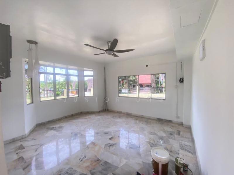 Bungalow House for Sale in Rawang (Selangor) - Junior Ong - Living Room - PropertyGuru.com.my