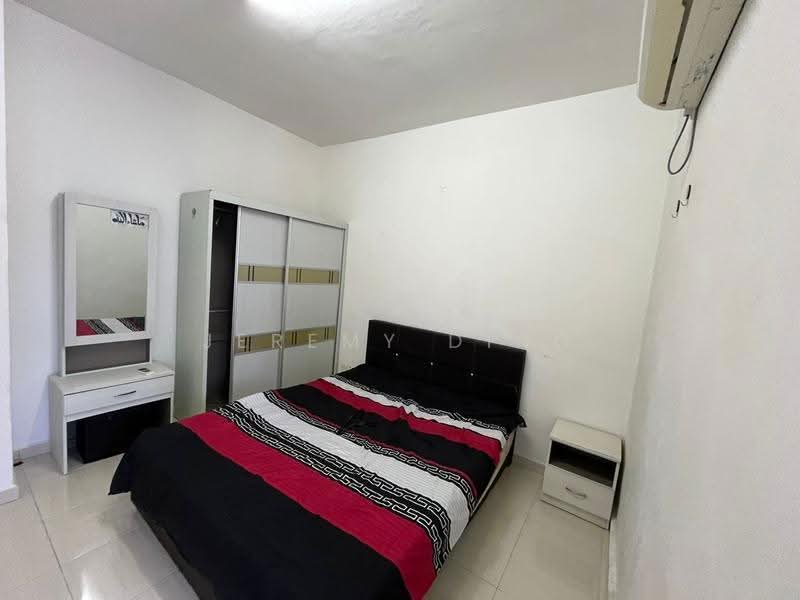 Kediaman Servis untuk Disewa di The Embassy (Bangunan Duta Impian) - Jeremy Ding - Bedroom - PropertyGuru.com.my