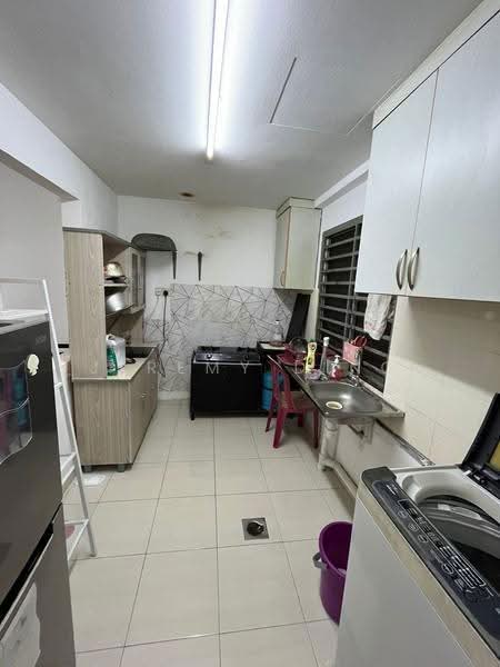 Kediaman Servis untuk Disewa di The Embassy (Bangunan Duta Impian) - Jeremy Ding - Kitchen - PropertyGuru.com.my