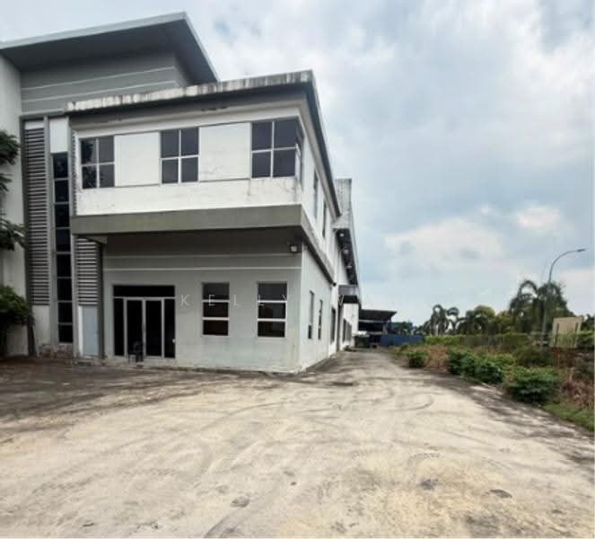 Cluster Factory for Sale in Taman Desa Cemerlang (Ulu Tiram) - Kelly Wai - Exterior - PropertyGuru.com.my