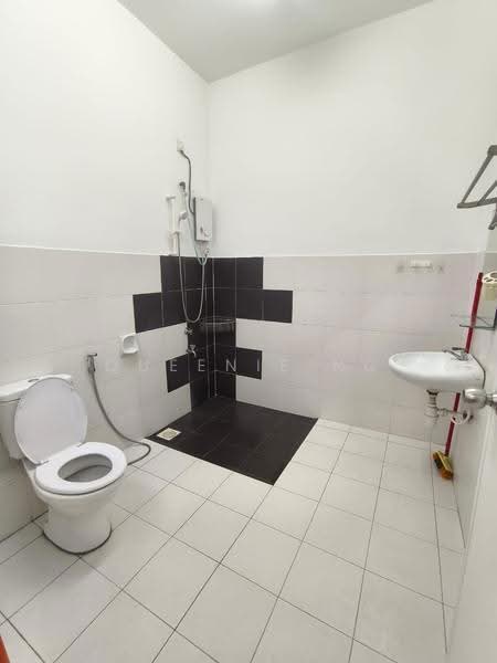 2-storey Terraced House for Sale in Setia Tropika (Johor Bahru) - Queenie Ng - Bathroom - PropertyGuru.com.my