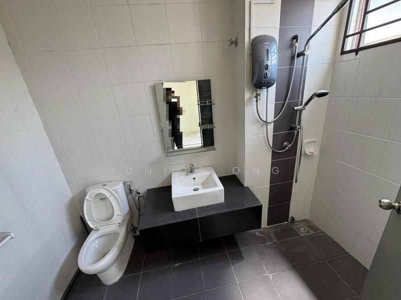 2-storey Terraced House for Sale in Rawang (Selangor) - Junior Ong - Bathroom - PropertyGuru.com.my