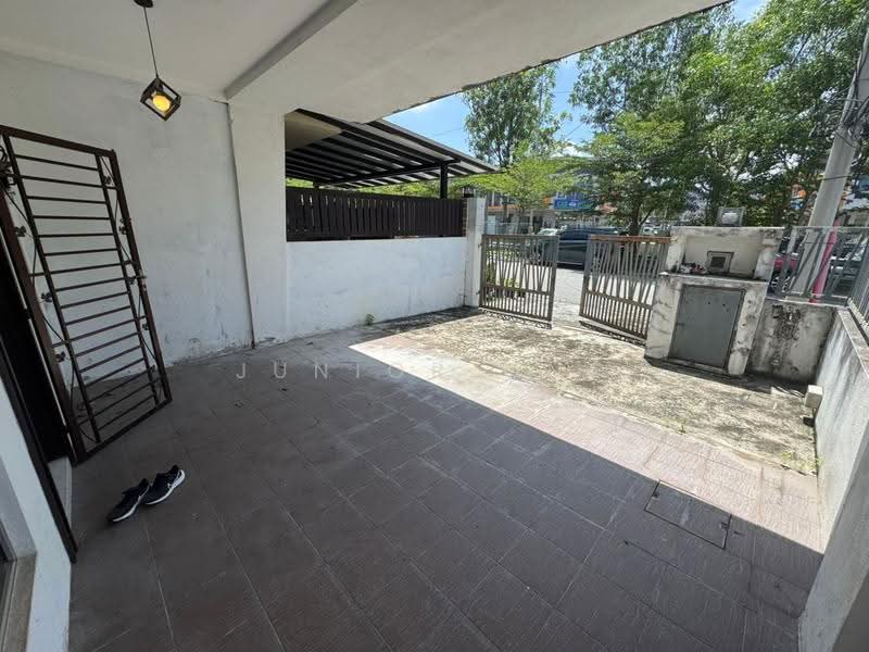 2-storey Terraced House for Sale in Rawang (Selangor) - Junior Ong - Exterior - PropertyGuru.com.my