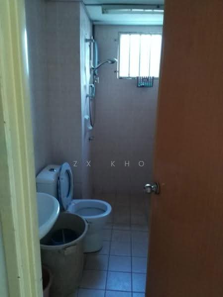 Kondominium untuk Dijual di Wangsa Metroview - ZX KHO - Bathroom - PropertyGuru.com.my