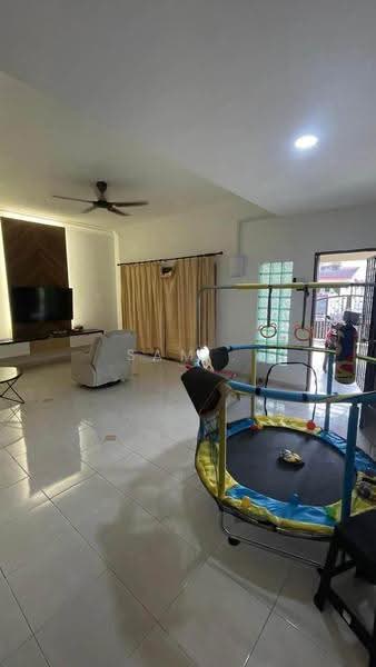 2-storey Terraced House for Sale in Ipoh (Perak) - Sam . - Living Room - PropertyGuru.com.my