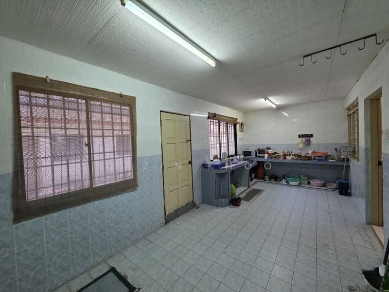 Rumah Teres 2-Tingkat untuk Dijual di Bandar Baru Tambun (Tambun) - Qazin Khoo - Kitchen - PropertyGuru.com.my