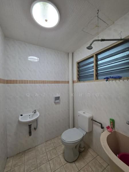 Rumah Teres 2-Tingkat untuk Dijual di Bandar Baru Tambun (Tambun) - Qazin Khoo - Bathroom - PropertyGuru.com.my