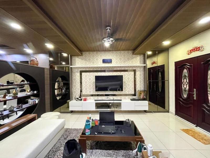 2-storey Terraced House for Sale in Kampung Perlis (Bayan Lepas) - Ping Koay - Living Room - PropertyGuru.com.my