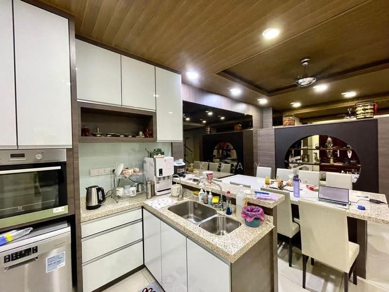 2-storey Terraced House for Sale in Kampung Perlis (Bayan Lepas) - Ping Koay - Kitchen - PropertyGuru.com.my