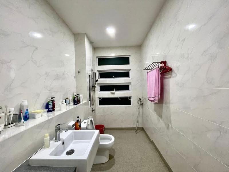 2-storey Terraced House for Sale in Kampung Perlis (Bayan Lepas) - Ping Koay - Bathroom - PropertyGuru.com.my