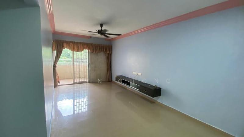 Kondominium untuk Dijual di Ketumbar Heights - Even Chong - Living Room - PropertyGuru.com.my