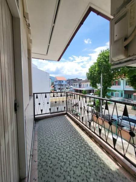 Rumah Teres 2-Tingkat untuk Dijual di George Town (Penang) - Kay Wong - Balcony - PropertyGuru.com.my