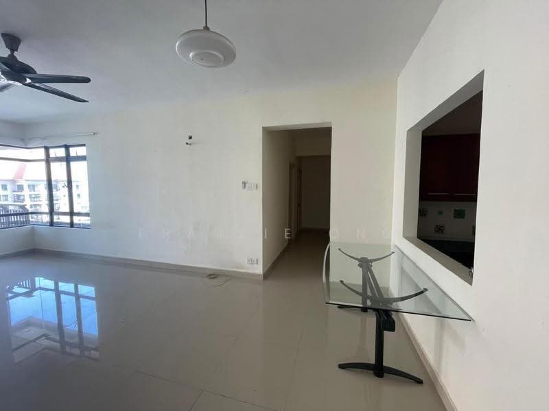Kondominium untuk Disewa di Royal Domain Sri Putramas 2 - Frankie Ong - Living Room - PropertyGuru.com.my