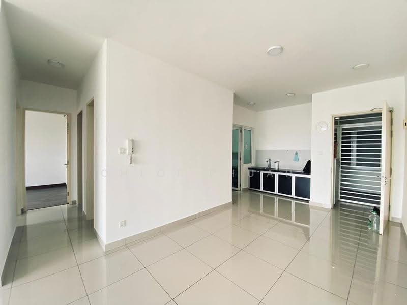 Kediaman Servis untuk Dijual di Sentul Village - Chloe Phuah - Living Room - PropertyGuru.com.my