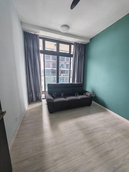 Kediaman Servis untuk Disewa di Setia Sky 88 - Joyce Ong - Living Room - PropertyGuru.com.my