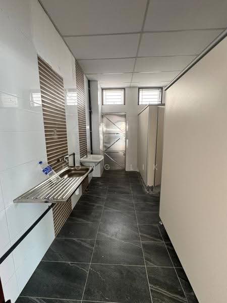Kedai untuk Disewa di Taman Nusa Bestari (Iskandar Puteri (Nusajaya)) - Fong Lik - Bathroom - PropertyGuru.com.my
