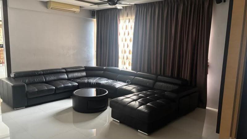 Kondominium untuk Dijual di Central Park condominium - Meng . - Living Room - PropertyGuru.com.my