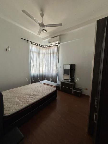 Kediaman Servis untuk Disewa di Vue Residences - Alvin Sow - Bedroom - PropertyGuru.com.my
