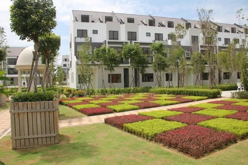 Townhouse for Rent in Sepang (Selangor) - JASON YOU - Exterior - PropertyGuru.com.my