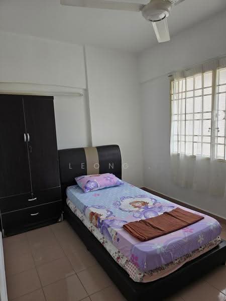 Rumah Flat untuk Dijual di 9B Taman Sri Idaman - Leong . - Bedroom - PropertyGuru.com.my