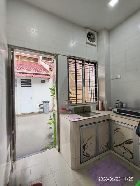 Rumah Teres 1-Tingkat untuk Dijual di Taman Molek (Johor Bahru) - Sharon Lau - Kitchen - PropertyGuru.com.my