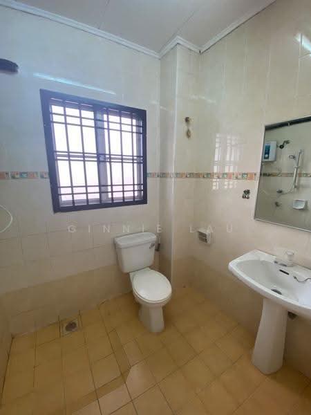 2-storey Terraced House for Sale in Mutiara Rini (Skudai) - Ginnie Lau - Bathroom - PropertyGuru.com.my