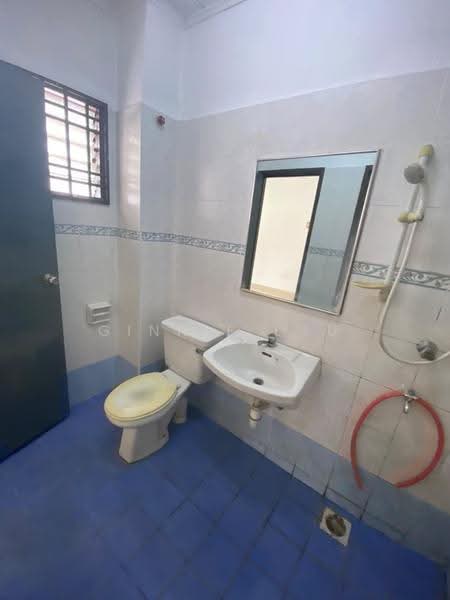 2-storey Terraced House for Sale in Mutiara Rini (Skudai) - Ginnie Lau - Bathroom - PropertyGuru.com.my