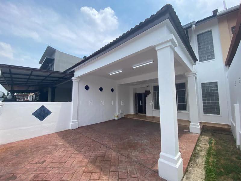 2-storey Terraced House for Sale in Mutiara Rini (Skudai) - Ginnie Lau - Exterior - PropertyGuru.com.my