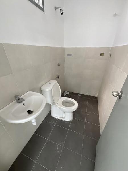 2-storey Terraced House for Sale in Taman Kundang Jaya (Rawang) - Junior Ong - Bathroom - PropertyGuru.com.my