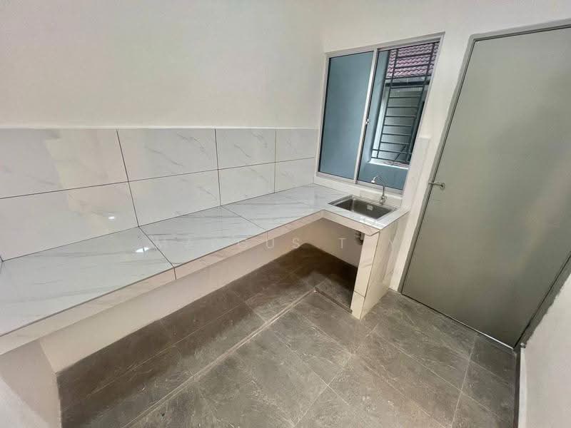 Rumah Flat untuk Dijual di Rumah Pangsa Jasmine - Marcus Tey - Kitchen - PropertyGuru.com.my