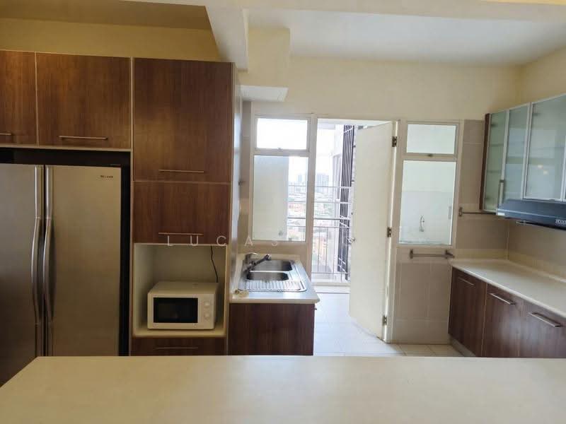 Condominium for Rent at Kiaramas Cendana - Lucas Toh - Kitchen - PropertyGuru.com.my