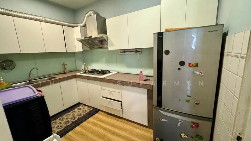 Condominium for Rent at The Palladium - Thoriq Suparman - Kitchen - PropertyGuru.com.my