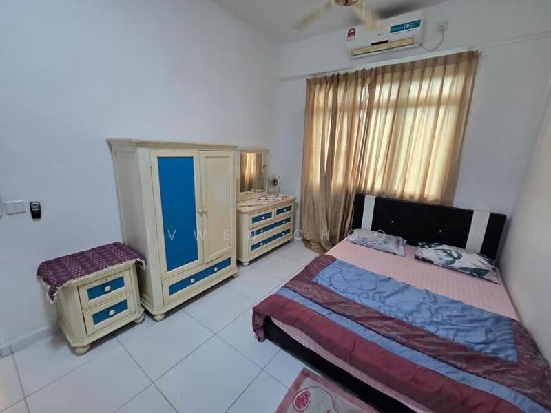 Service Residence for Rent at Sky Oasis Residence (Pangsapuri Oasis 1) - Ivwen Choo - Bedroom - PropertyGuru.com.my