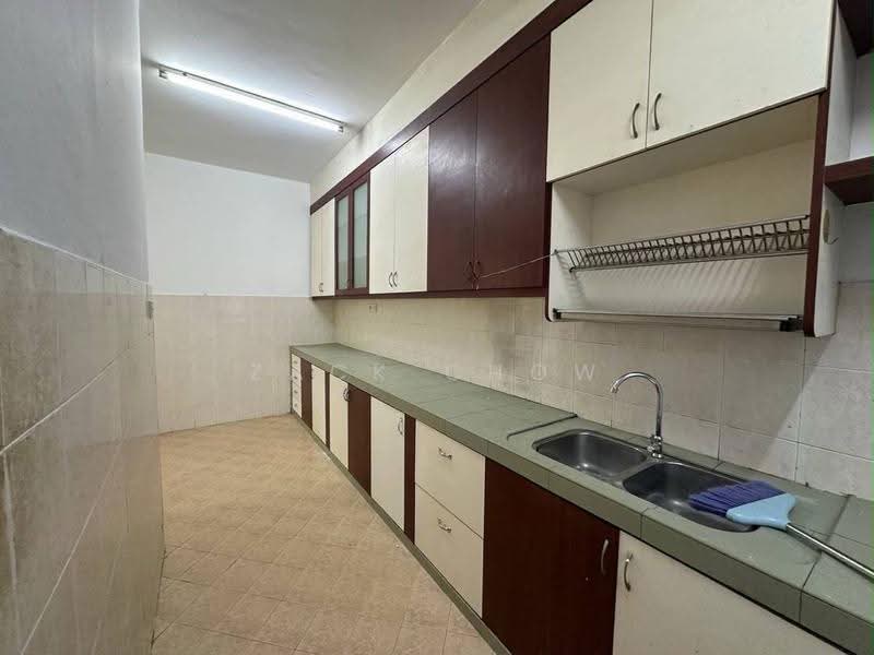Rumah Teres 2-Tingkat untuk Dijual di Taman Mutiara Rini (Skudai) - Zack Chow - Kitchen - PropertyGuru.com.my