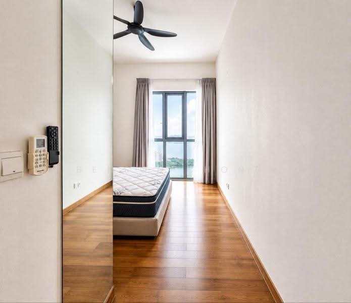 Kediaman Servis untuk Dijual di Southern Marina Residences - Benson Chong - Bedroom - PropertyGuru.com.my