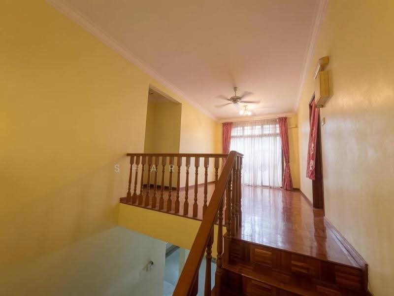 Rumah Berkembar untuk Dijual di Taman Perling (Perling) - Sharon Ng - Living Room - PropertyGuru.com.my