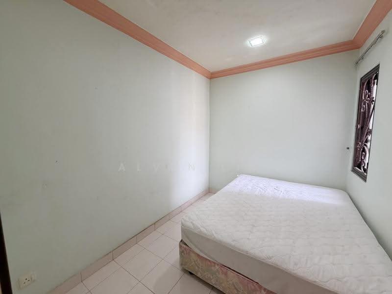 Kondominium untuk Dijual di Sri Putramas - Alven Lim - Bedroom - PropertyGuru.com.my