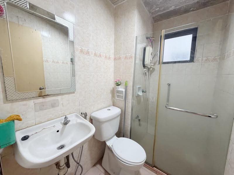 Kondominium untuk Dijual di Sri Putramas - Alven Lim - Bathroom - PropertyGuru.com.my