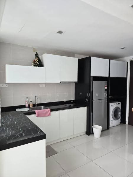 Pangsapuri untuk Disewa di Central Residence @ Sungai Besi - Akhmad Fuad Parwalz Akhtar - Kitchen - PropertyGuru.com.my