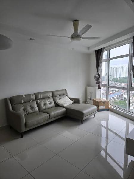 Pangsapuri untuk Disewa di Central Residence @ Sungai Besi - Akhmad Fuad Parwalz Akhtar - Living Room - PropertyGuru.com.my