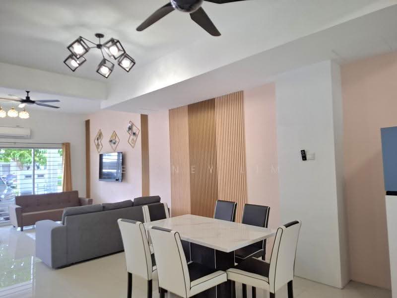 Rumah Teres 2-Tingkat untuk Disewa di Dengkil (Selangor) - Jeffney Lim - Living Room - PropertyGuru.com.my