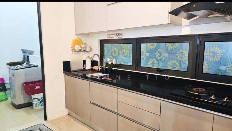 Service Residence for Rent at Mahkota Impian - Angeline Tio - Kitchen - PropertyGuru.com.my