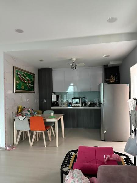 Kediaman Servis untuk Dijual di The Garden Residences - Sharon Ong - Kitchen - PropertyGuru.com.my