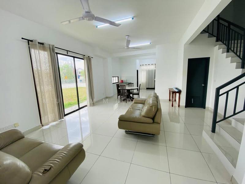 2-storey Terraced House for Sale in Bangi (Selangor) - Muhammad Nazli Mohd Amin - Living Room - PropertyGuru.com.my